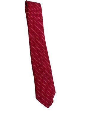 Austin Manor Mens Burgundy Tie With White Diagonal Stripes Classic Design 26n